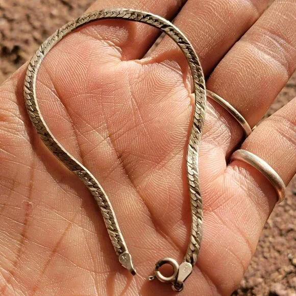 Lovely vintage 925 sterling silver ITALY etched lines herringbone 3 mm bracelet - Picture 16 of 16